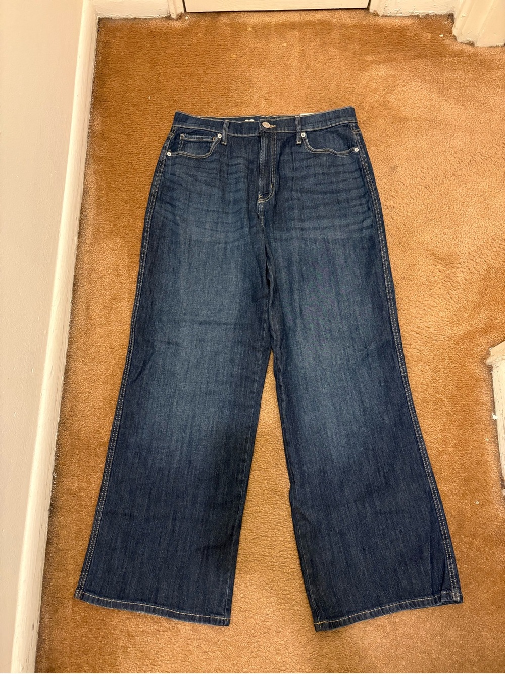 SO Wide-Leg Jeans in Dark Blue Wash